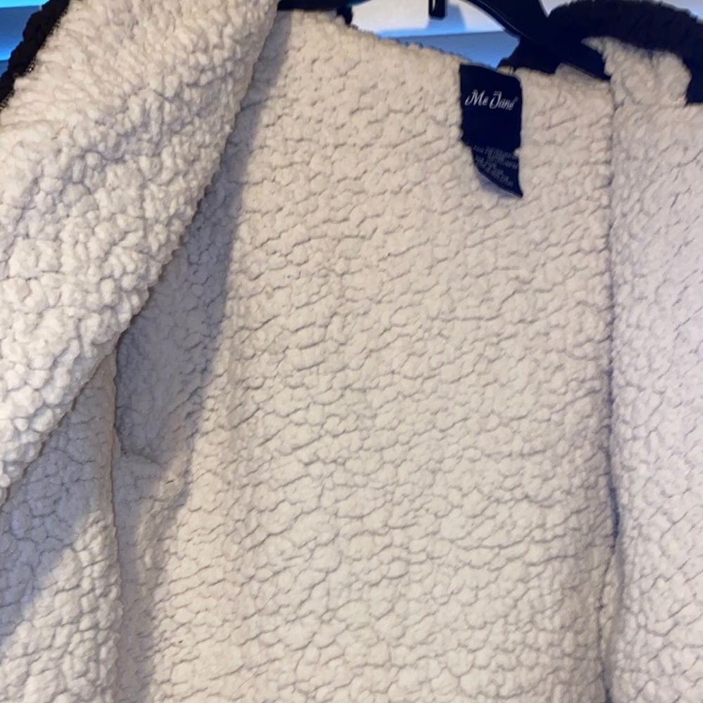 Sherpa Jacket - Picture 2 of 2